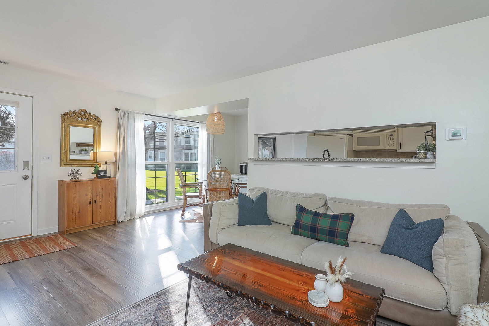 1100 Bunker Hill UNIT C, Wheaton IL 60189 Sold Property