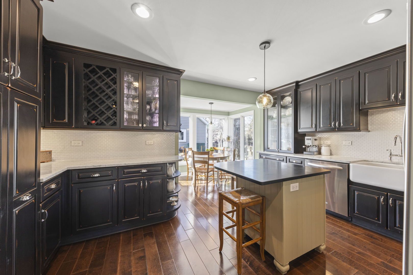 546 Taylor Glen Ellyn Sold Property