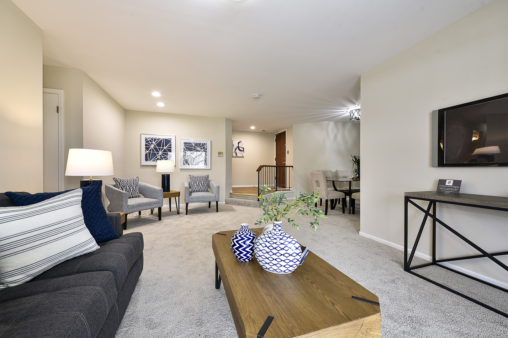 908 Surrey UNIT 2b Schaumburg Sold Property