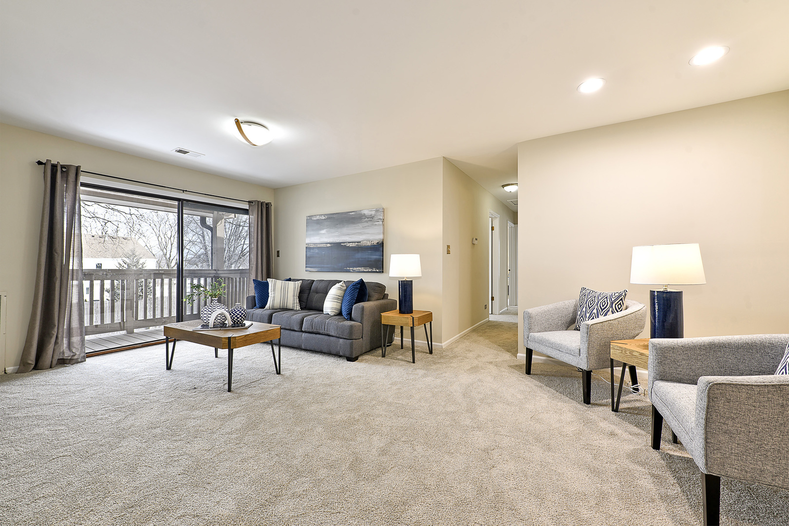 908 Surrey UNIT 2b Schaumburg Sold Property