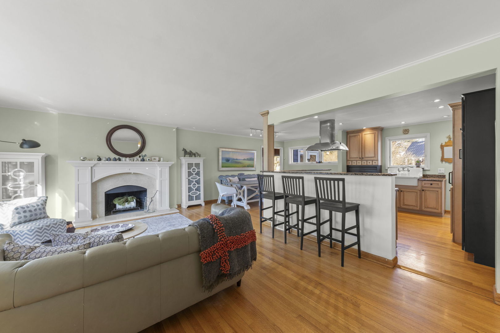 303 Cumnor Glen Ellyn Sold Property