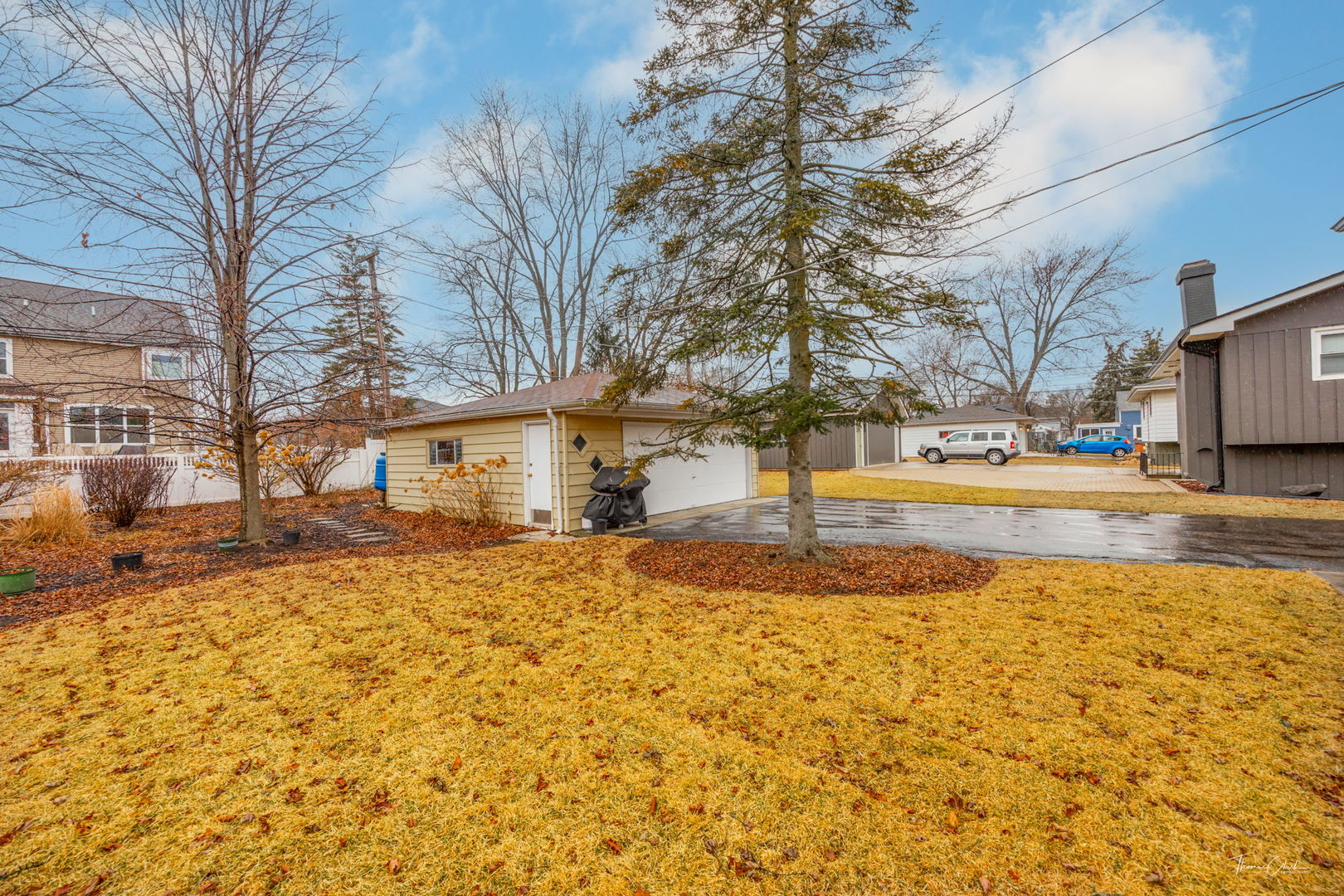 327 Otis Downers Grove Sold Property