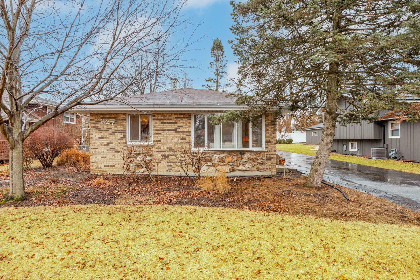 327 Otis Downers Grove Sold Property