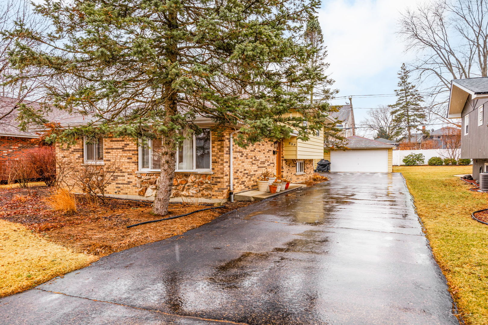 327 Otis Downers Grove Sold Property
