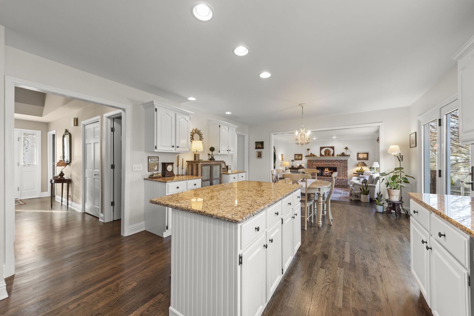 0n709 Woodlawn Wheaton Sold Property
