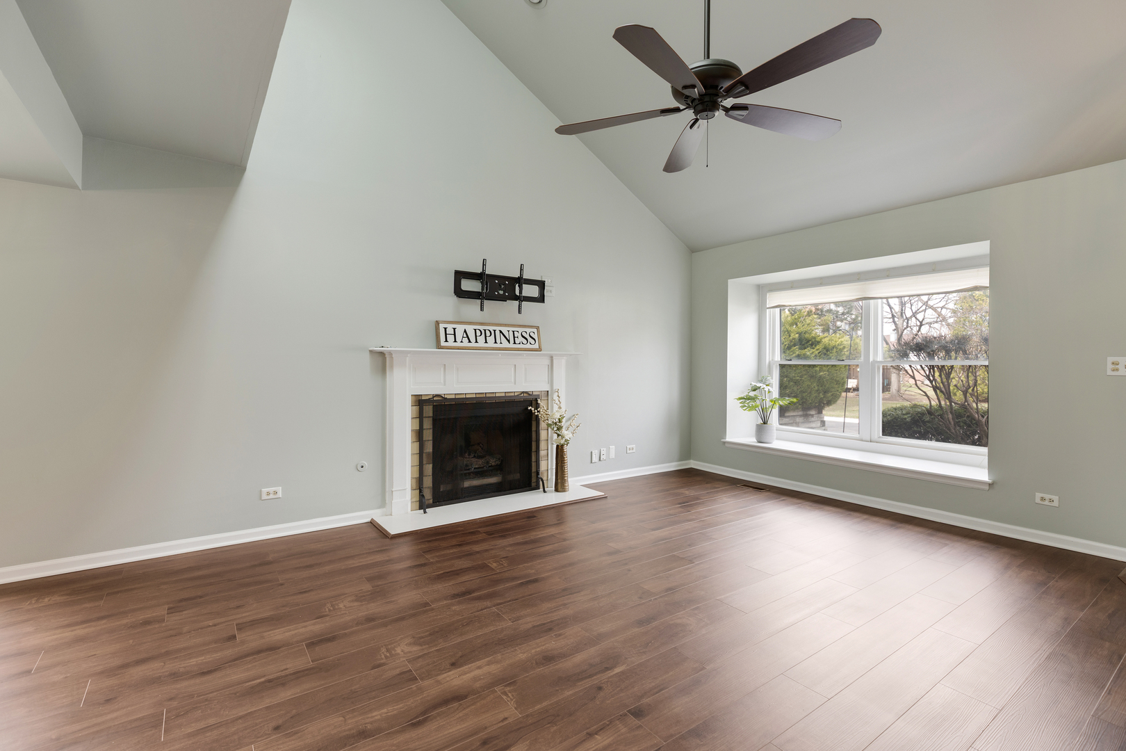 1718 Ennis UNIT 83d Wheaton Sold Property