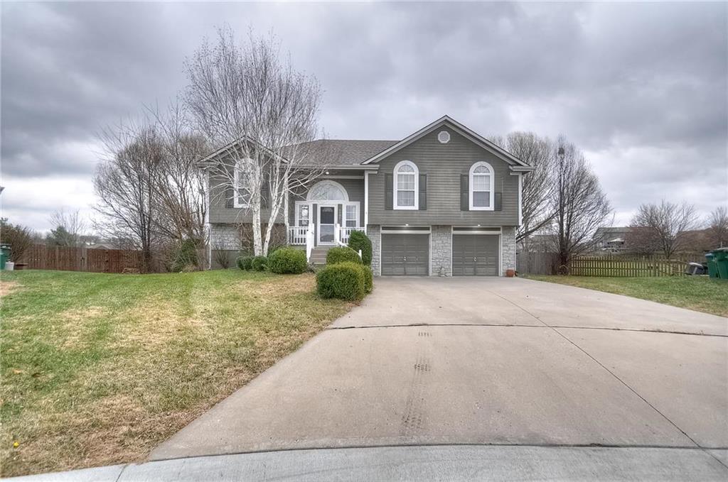 1101 White Oak, Raymore MO 64083 Sold Property