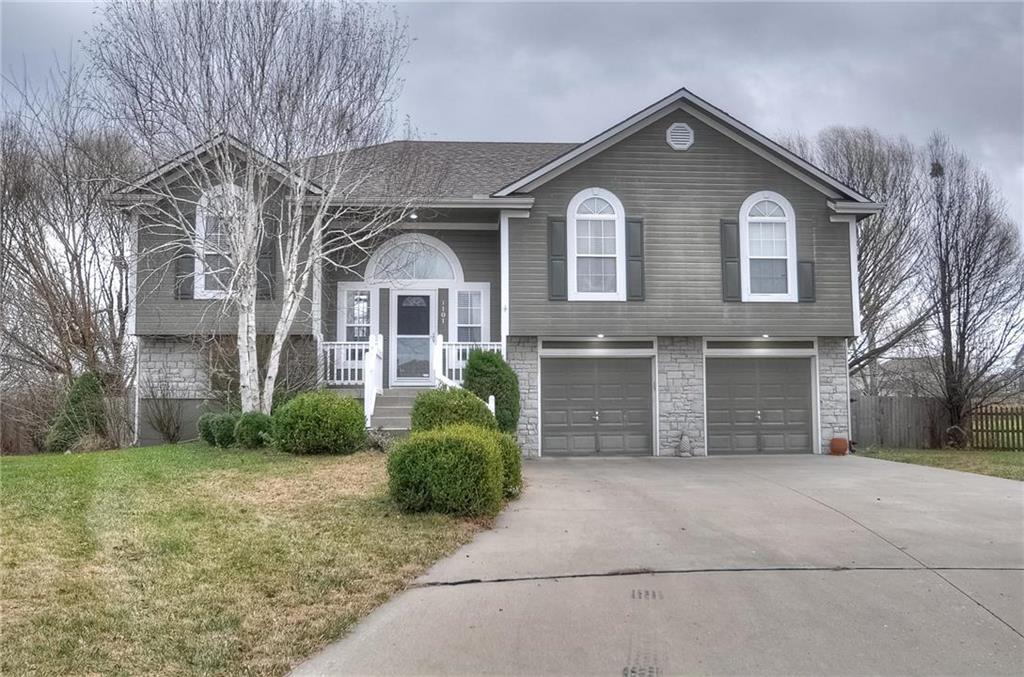 1101 White Oak, Raymore MO 64083 Sold Property
