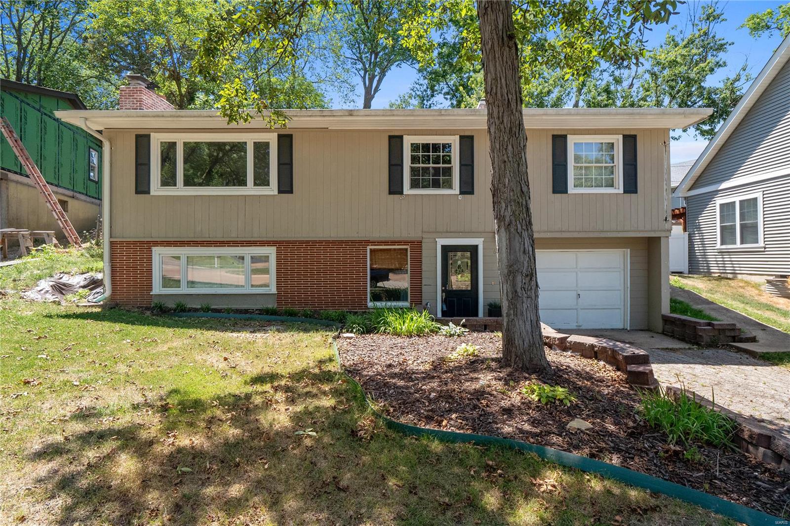 609 Hickory Hollow, Kirkwood MO 63122 Sold Property