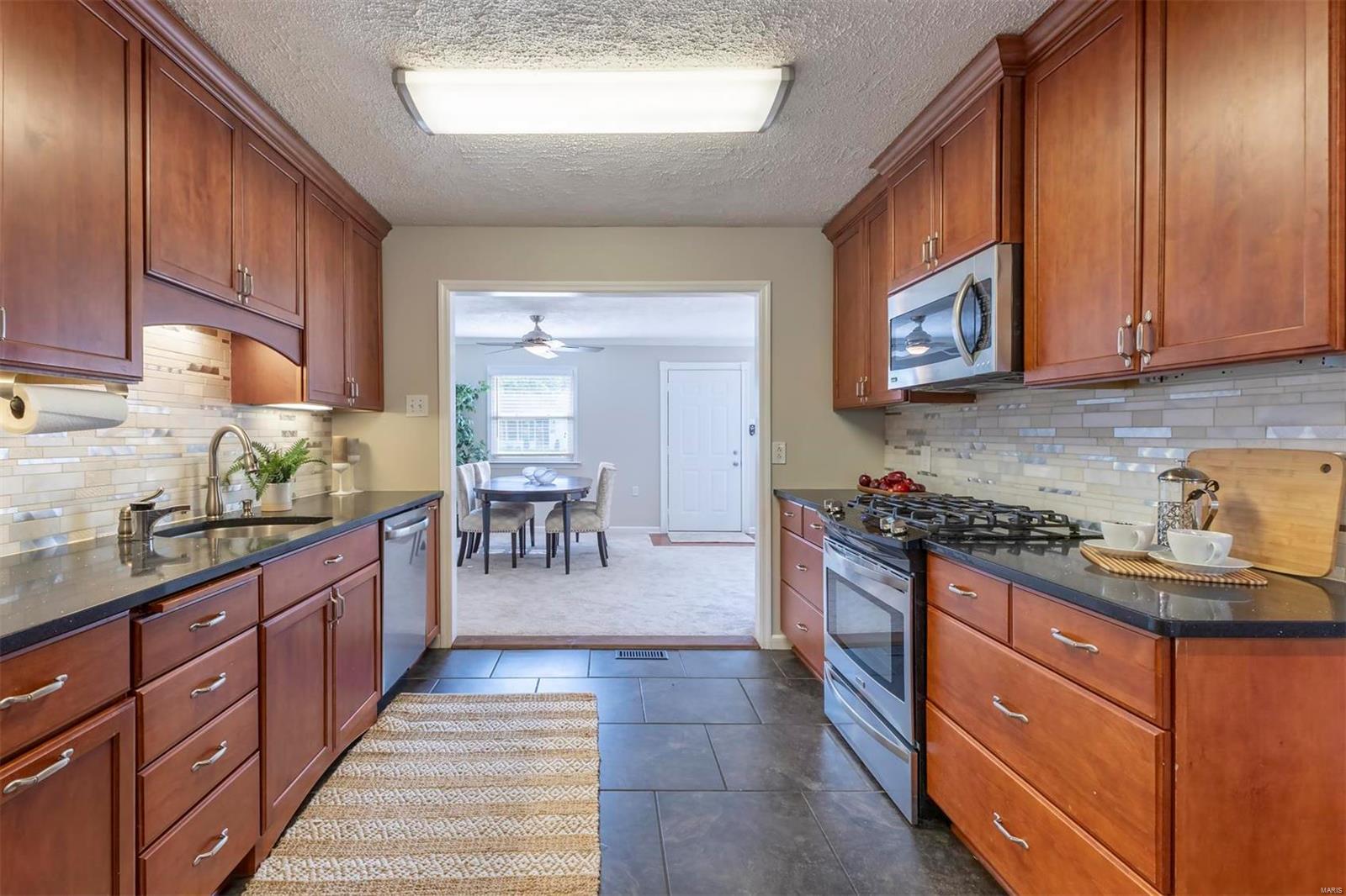 709 Huntwood, Kirkwood MO 63122 Sold Property