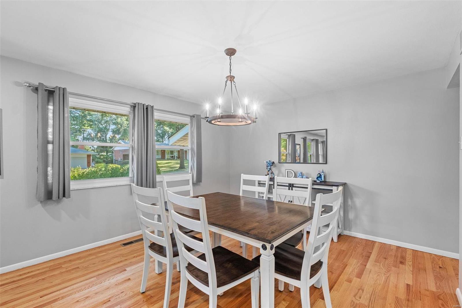 714 Delchester, St Louis MO 63122 Sold Property