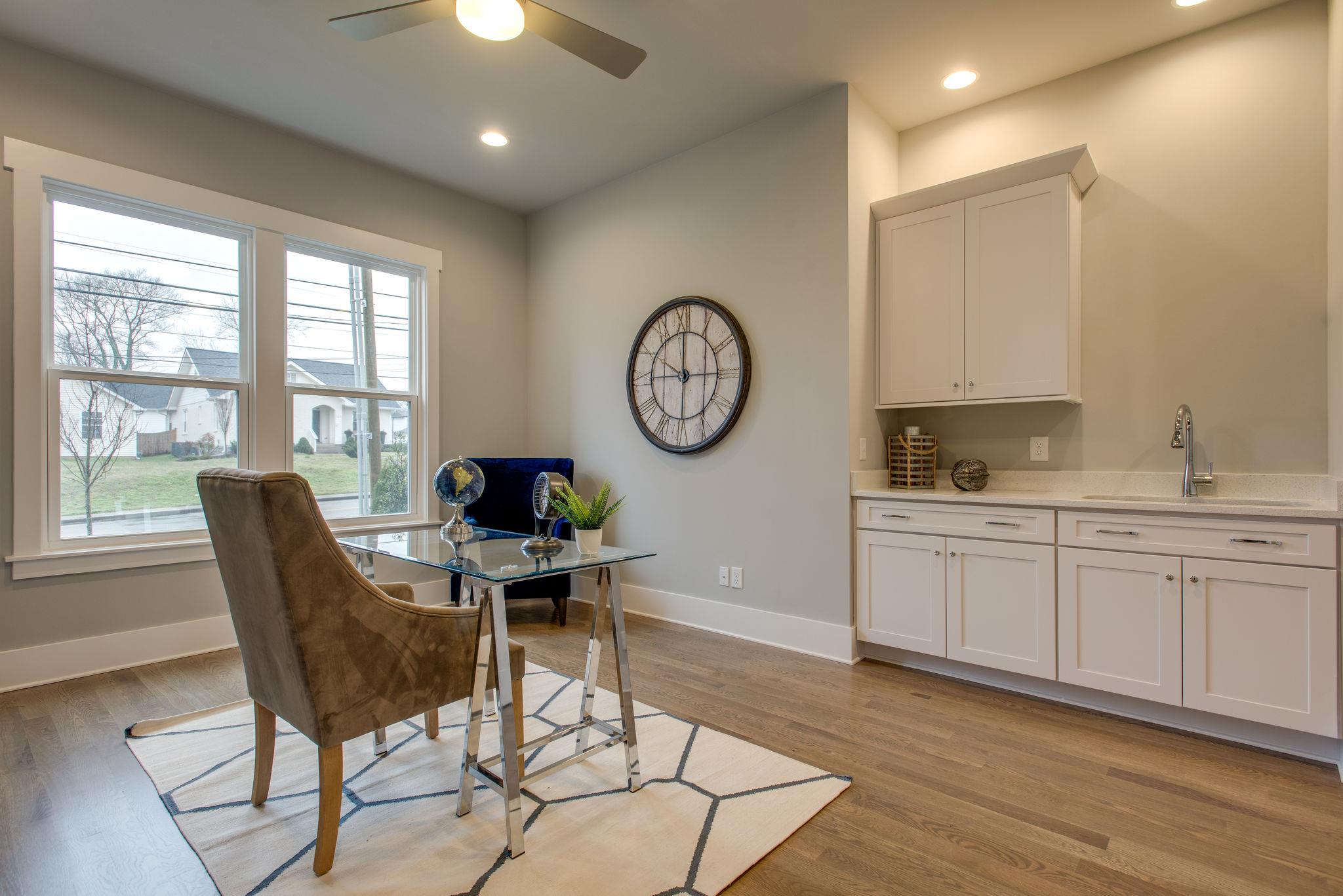 Office / In Law Suite / AirBnb - counter space & sink