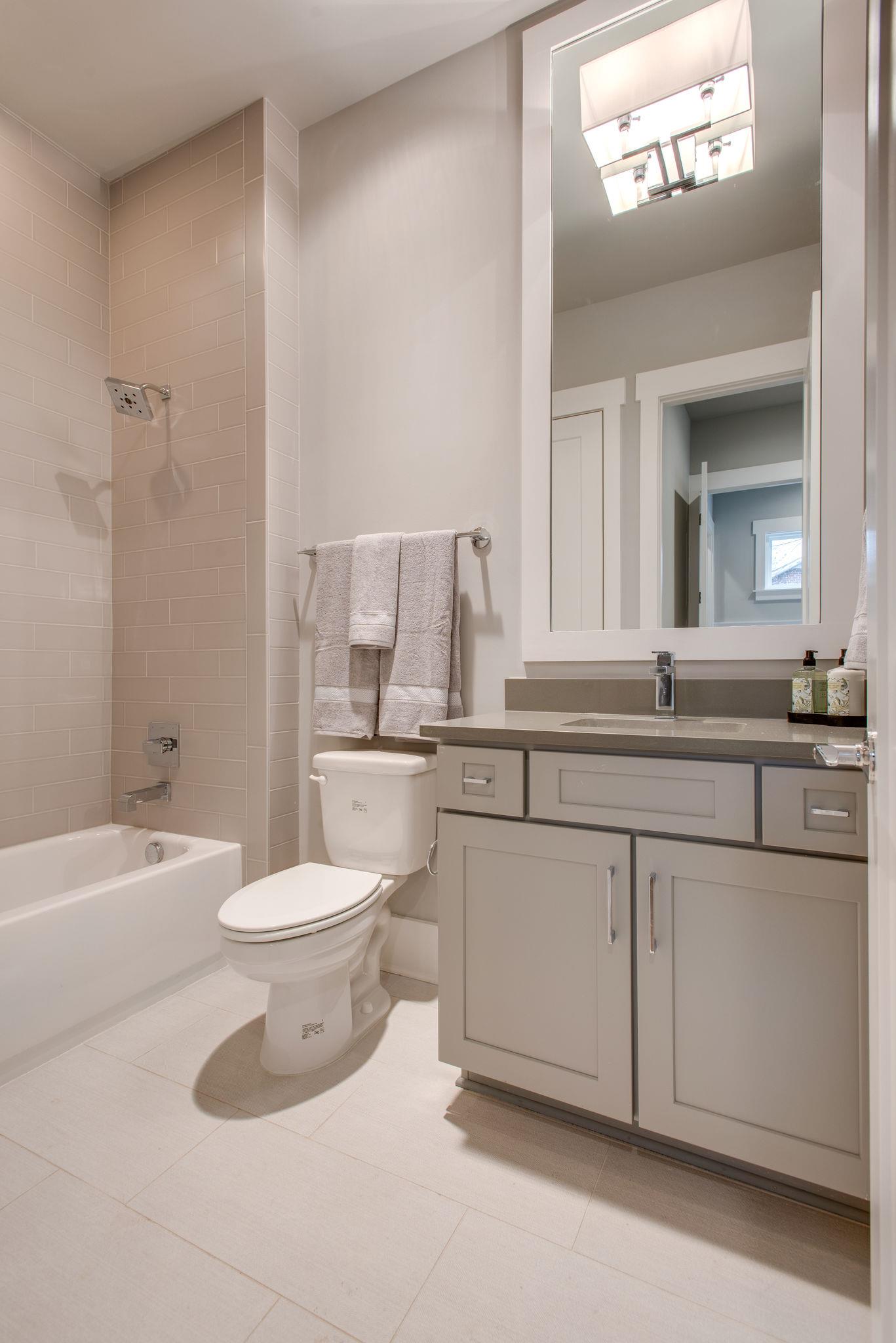 1st floor BR Master Bath