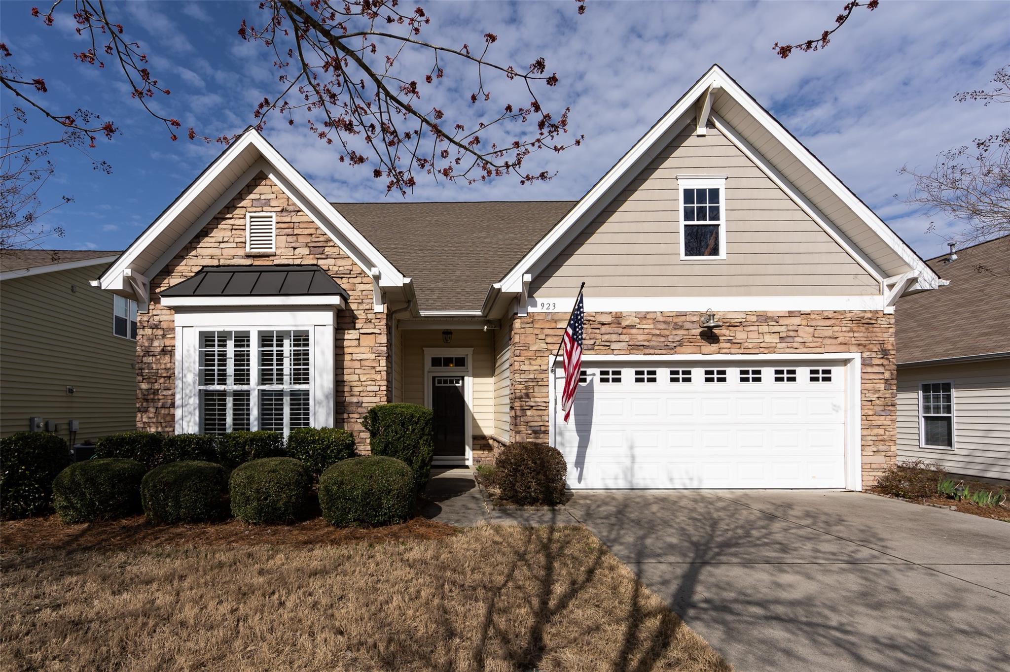 923 Knob Creek, Tega Cay SC 29708 Sold Property