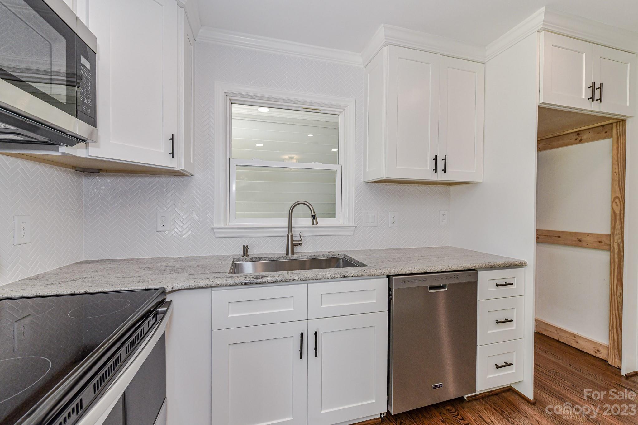 1325 Lakedell, Charlotte NC 28215 Sold Property