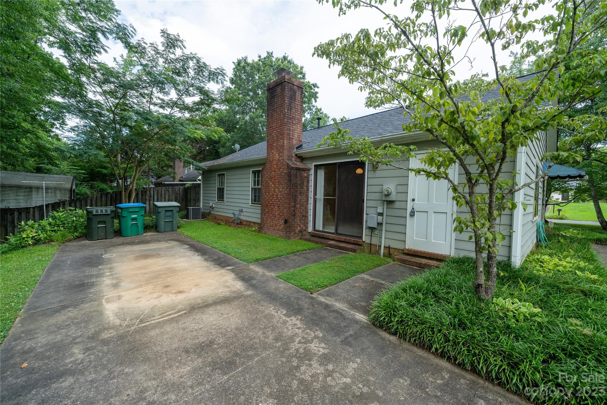 1128 Kale Wood, Matthews NC 28105 Sold Property