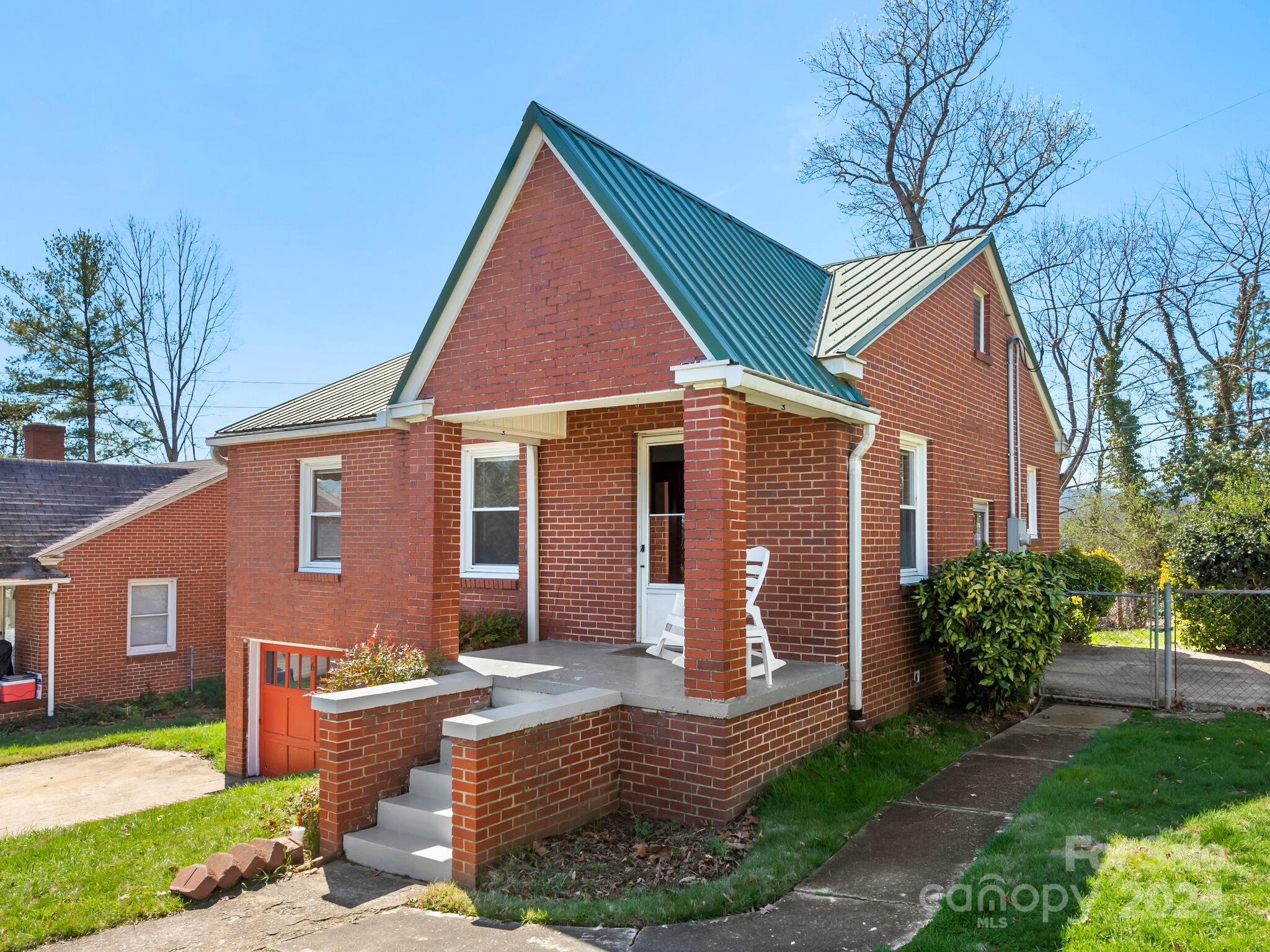 8 Panchita, Candler NC 28715 Sold Property