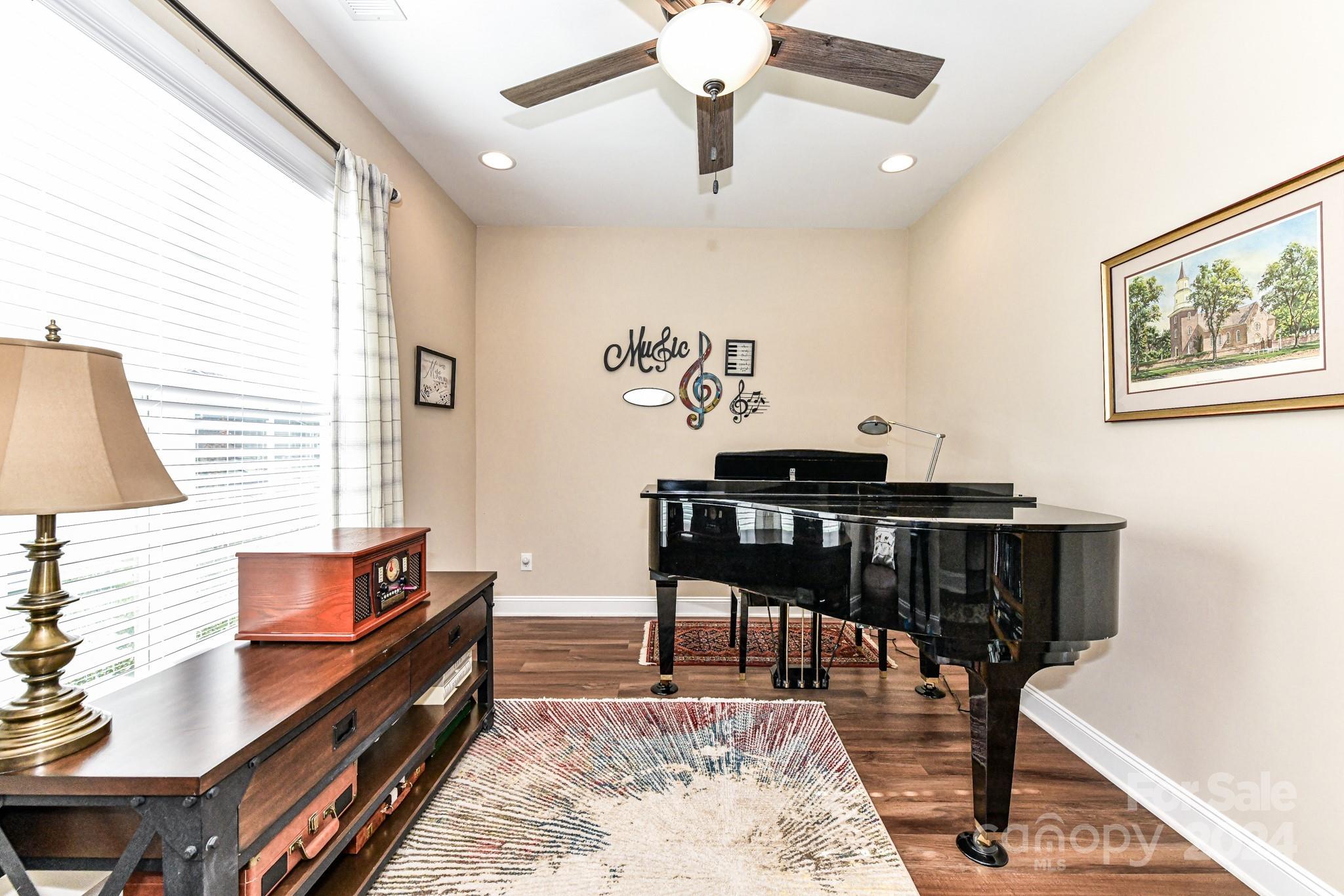 535 Bowline, Denver NC 28037 Sold Property
