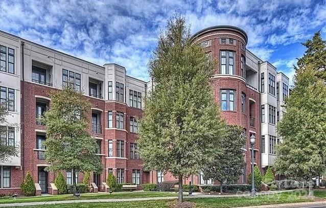 2810 Selwyn UNIT 221, Charlotte NC 28209 Sold Property