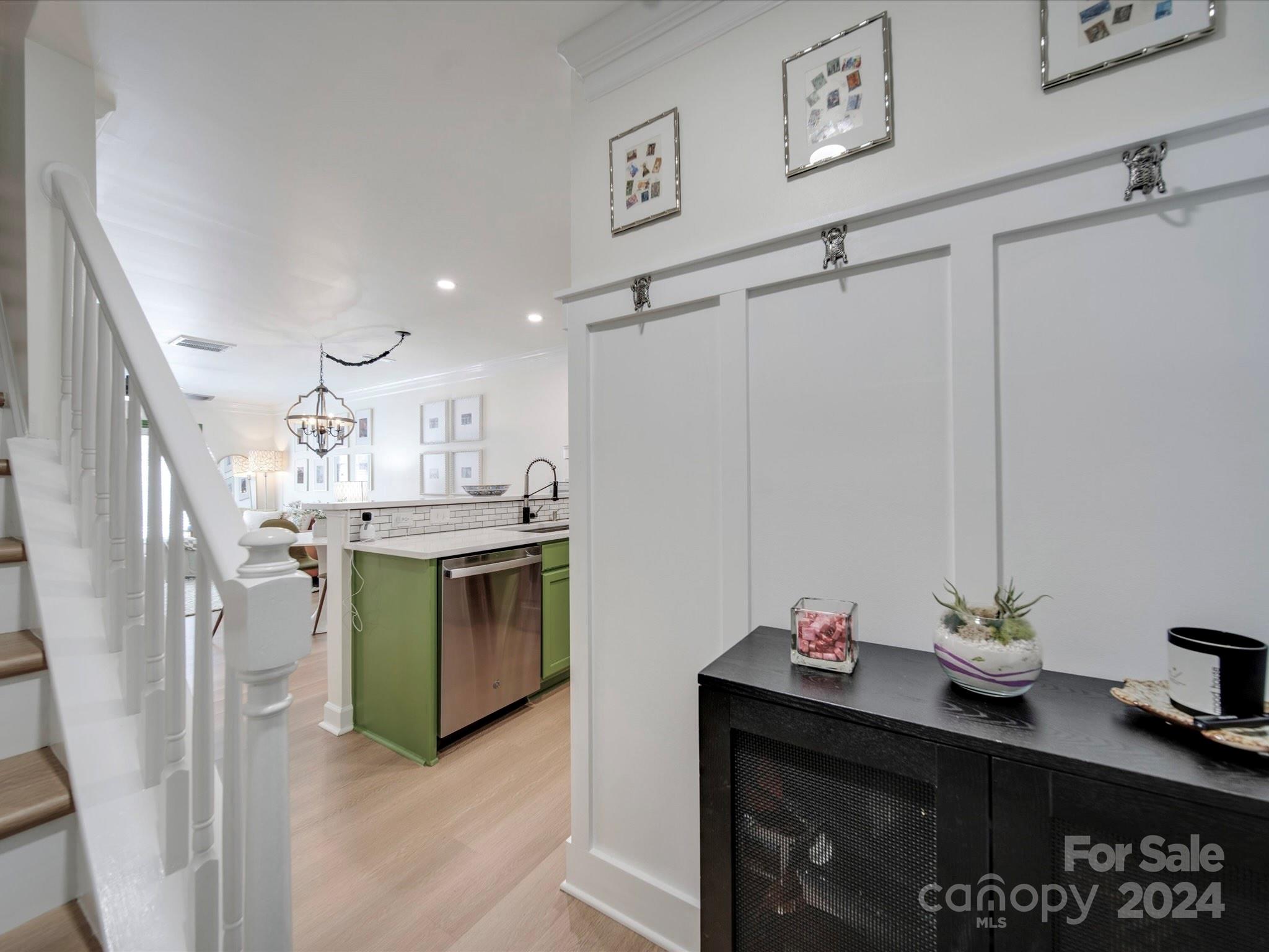 1318 Green Oaks UNIT G, Charlotte NC 28205 Sold Property