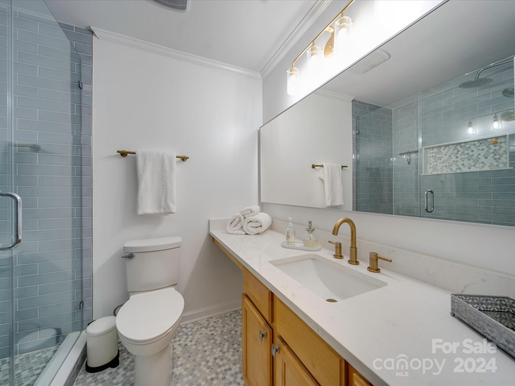 1318 Green Oaks UNIT G, Charlotte NC 28205 Sold Property