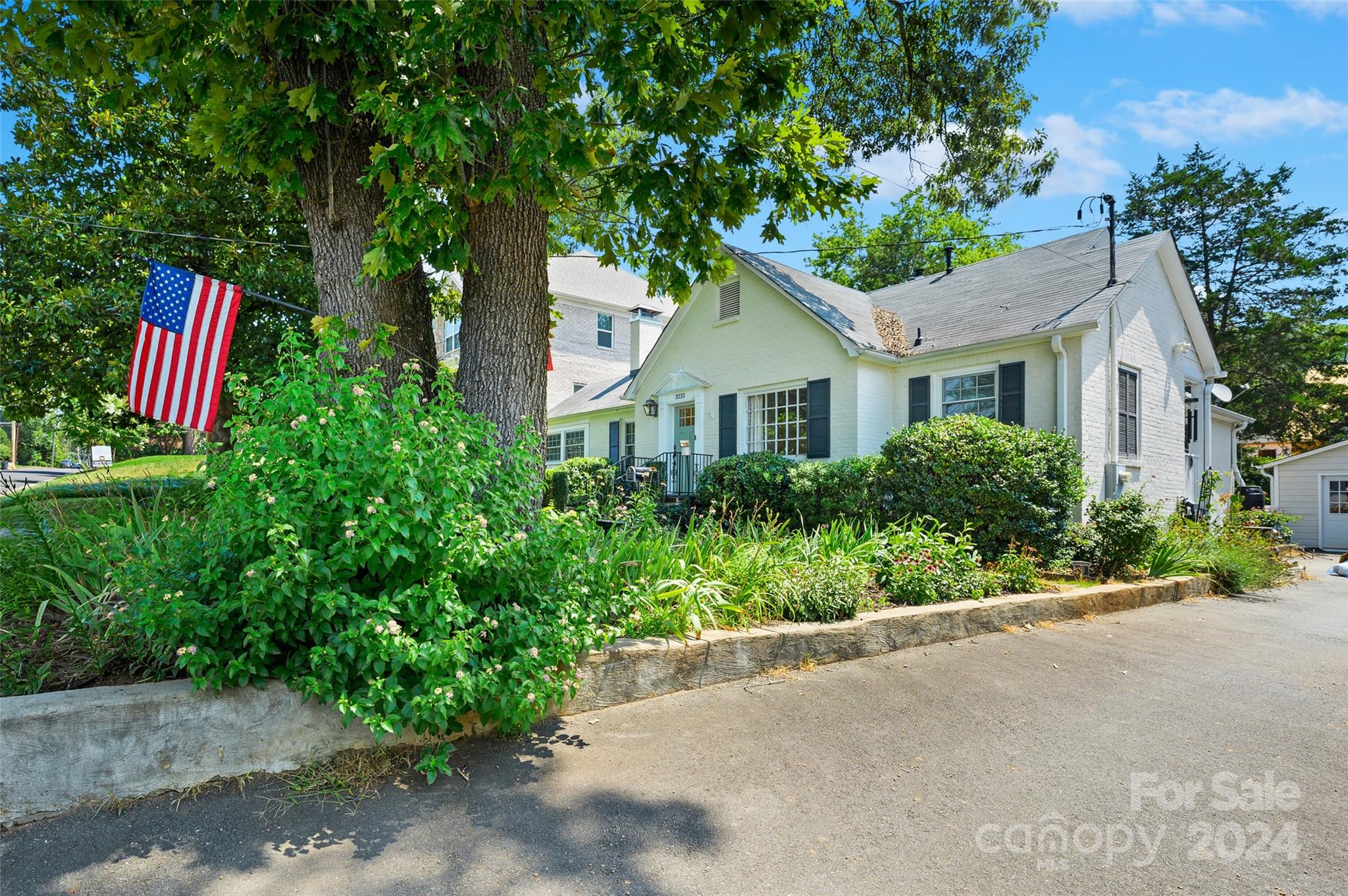 3233 Pinehurst, Charlotte NC 28209 Sold Property
