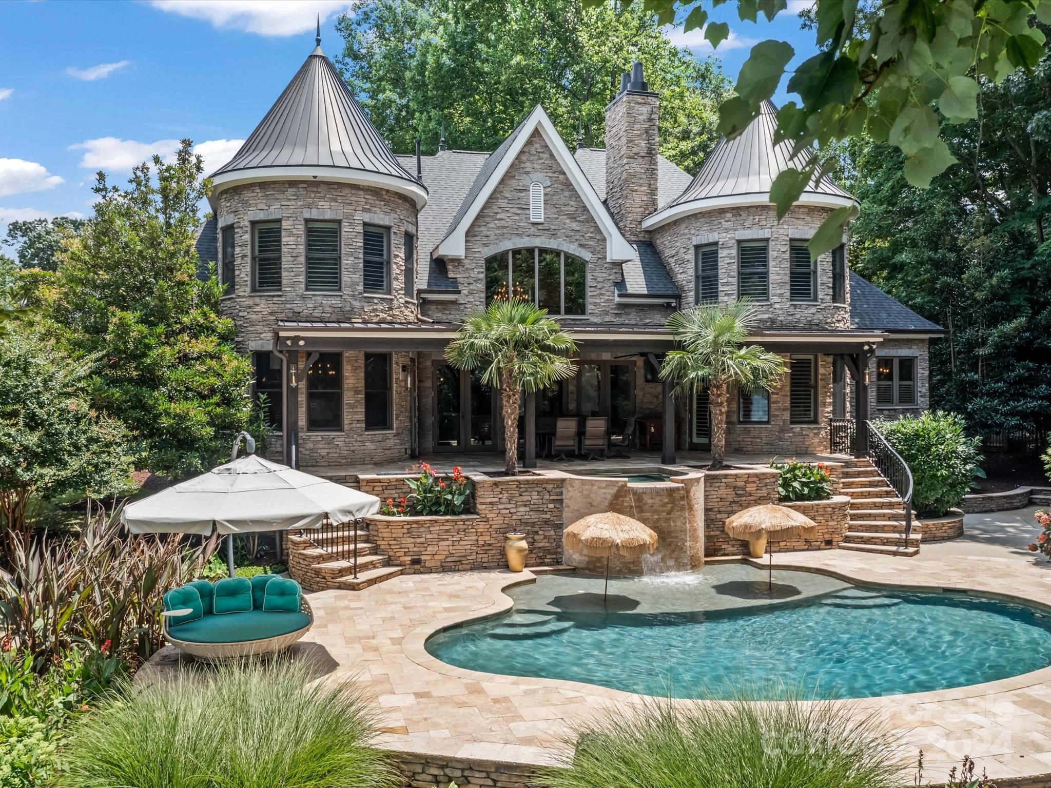 14009 Island Huntersville Sold Property