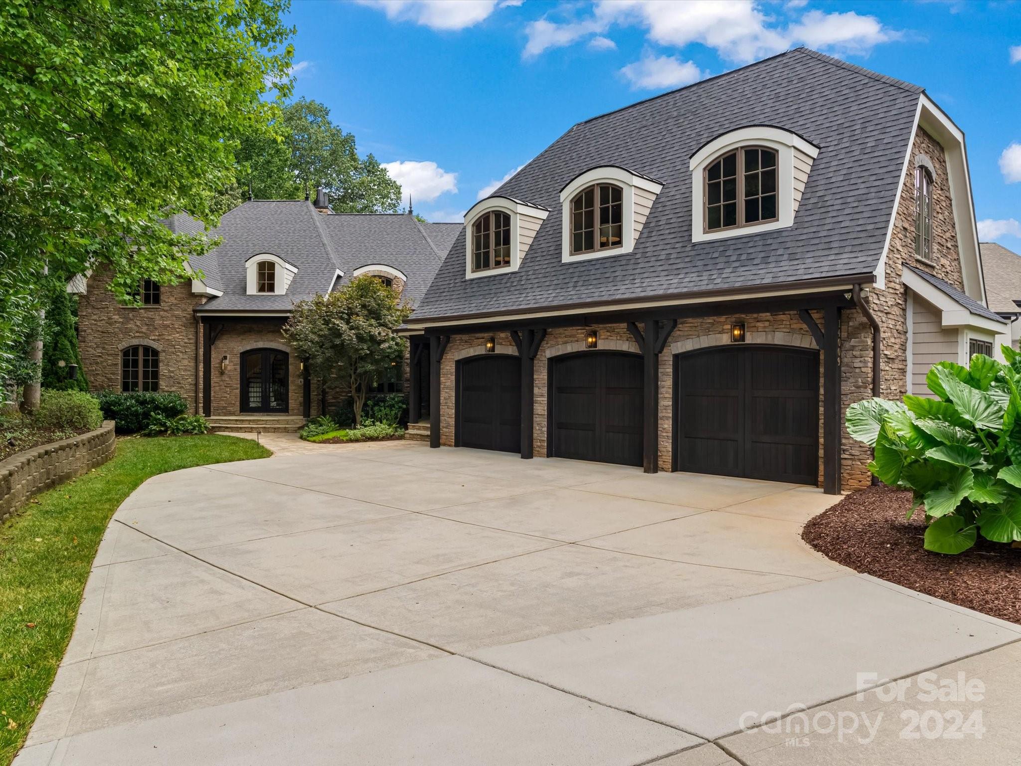 14009 Island Huntersville Sold Property