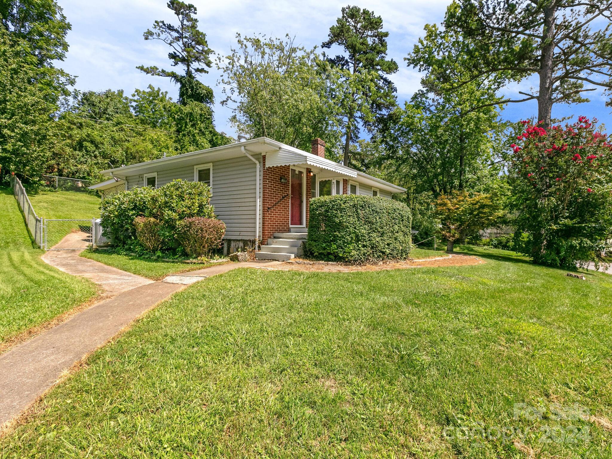 36 Pinewood, Asheville NC 28806 Sold Property