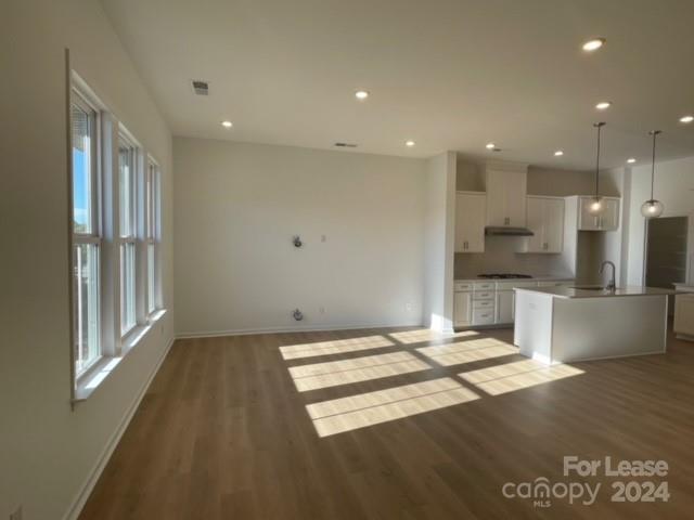 5846 Coulee, Charlotte NC 28215 Sold Property
