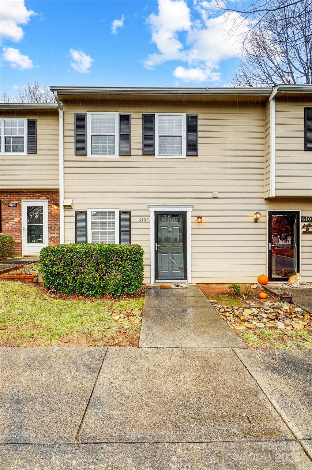 6102 Heath Ridge UNIT G Charlotte Sold Property