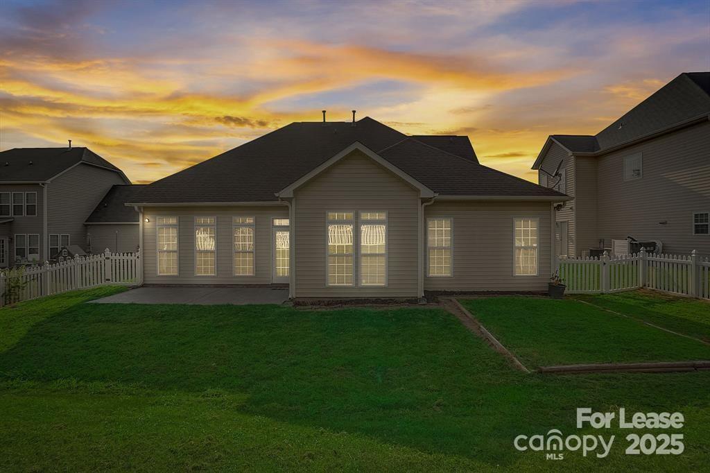 6024 Berewick Commons UNIT 16 Charlotte Sold Property