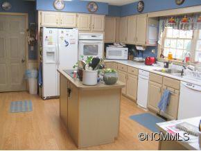300 KELLY SPRINGS ROAD, Waynesville NC 28786 Sold Property
