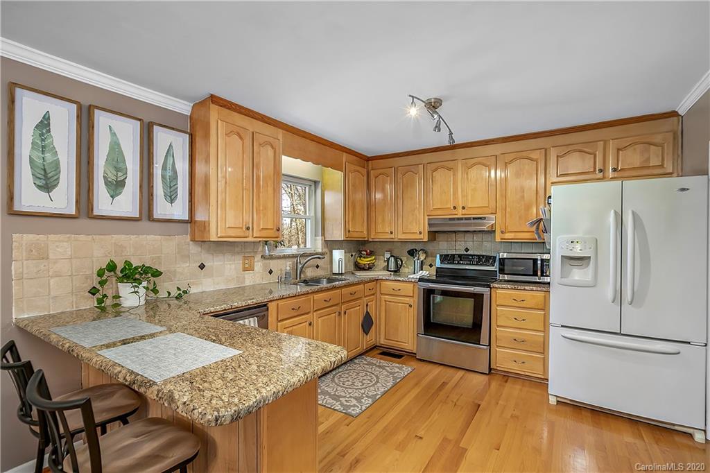 2217 Kimway, Matthews NC 28105 Sold Property