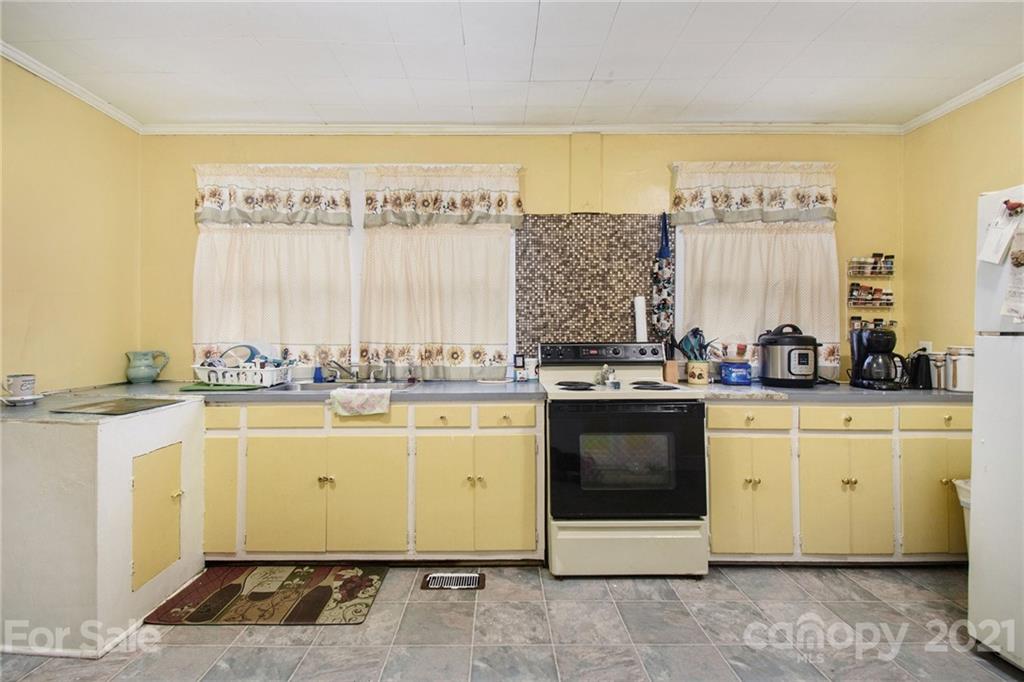 301 Iredell, Spencer NC 28159 Sold Property