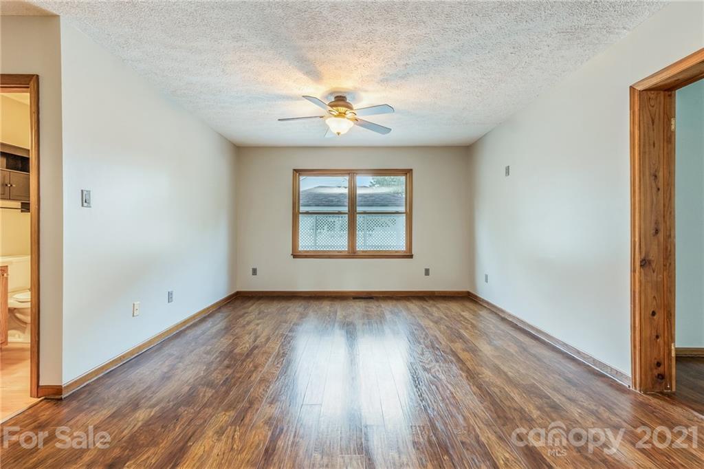 131 Scotland, Mooresville NC 28115 Sold Property
