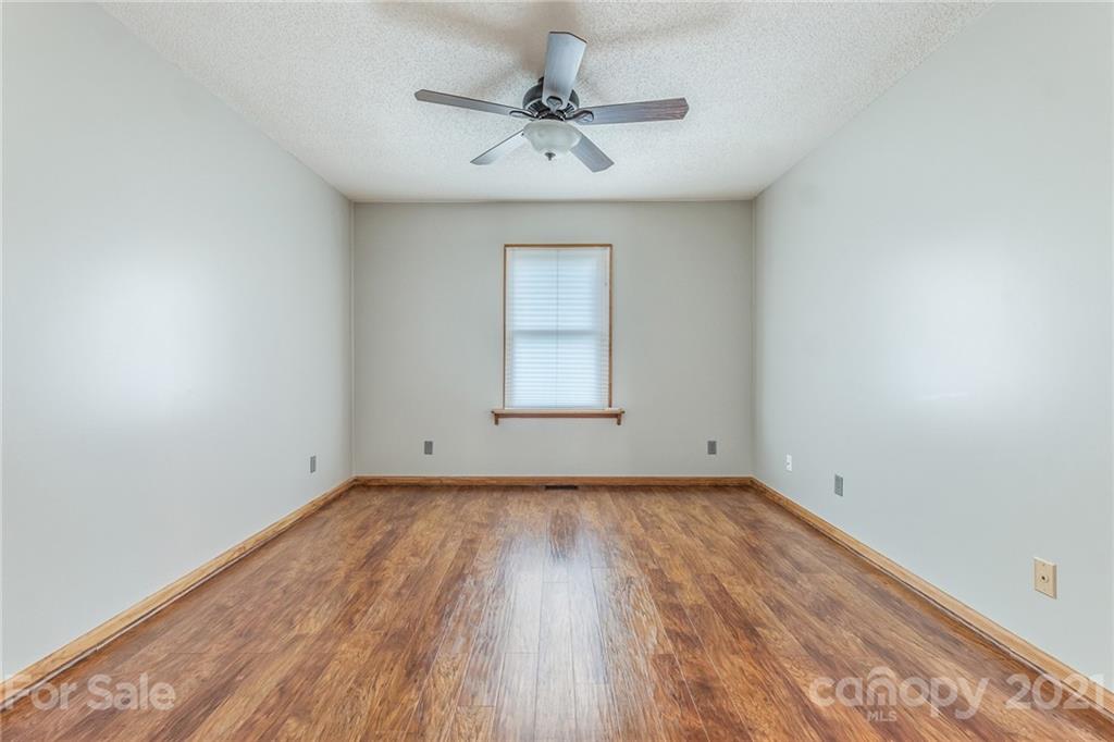 131 Scotland, Mooresville NC 28115 Sold Property