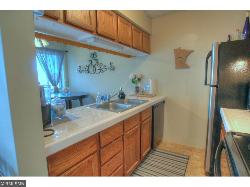 2170 Ridge UNIT 35, Saint Louis Park MN 55416 Sold Property