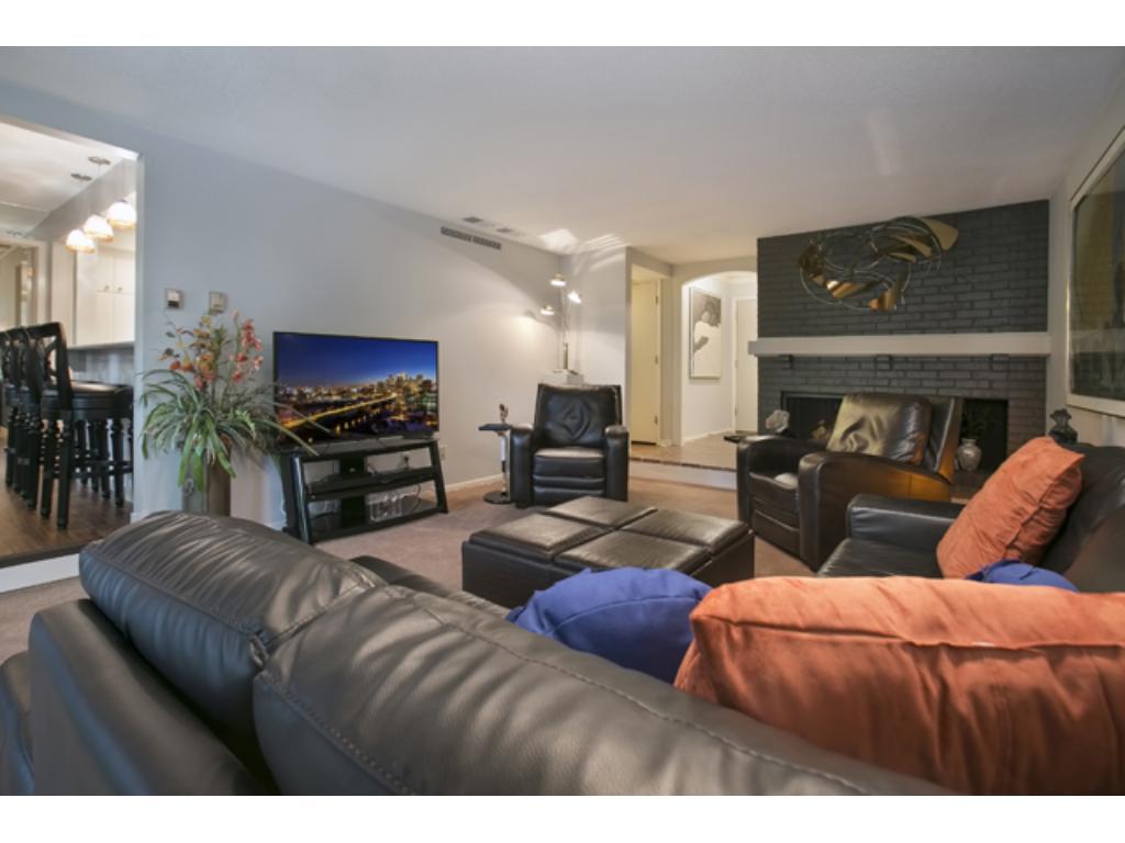 6075 Lincoln UNIT 211, Edina MN 55436 Sold Property