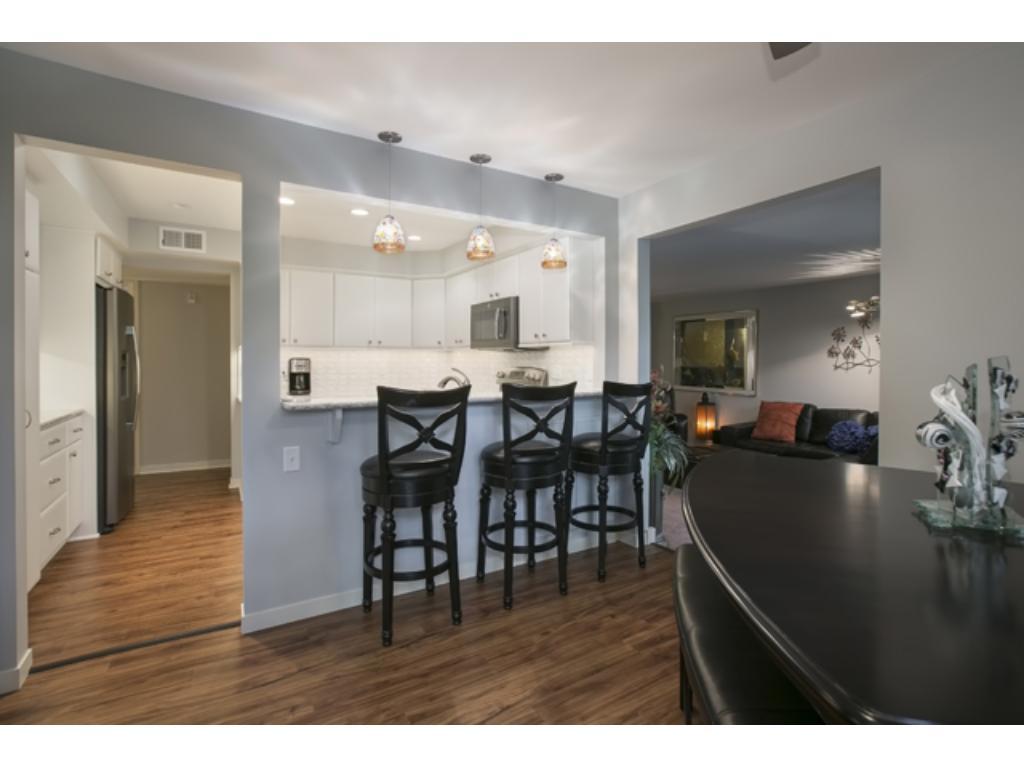 6075 Lincoln UNIT 211, Edina MN 55436 Sold Property