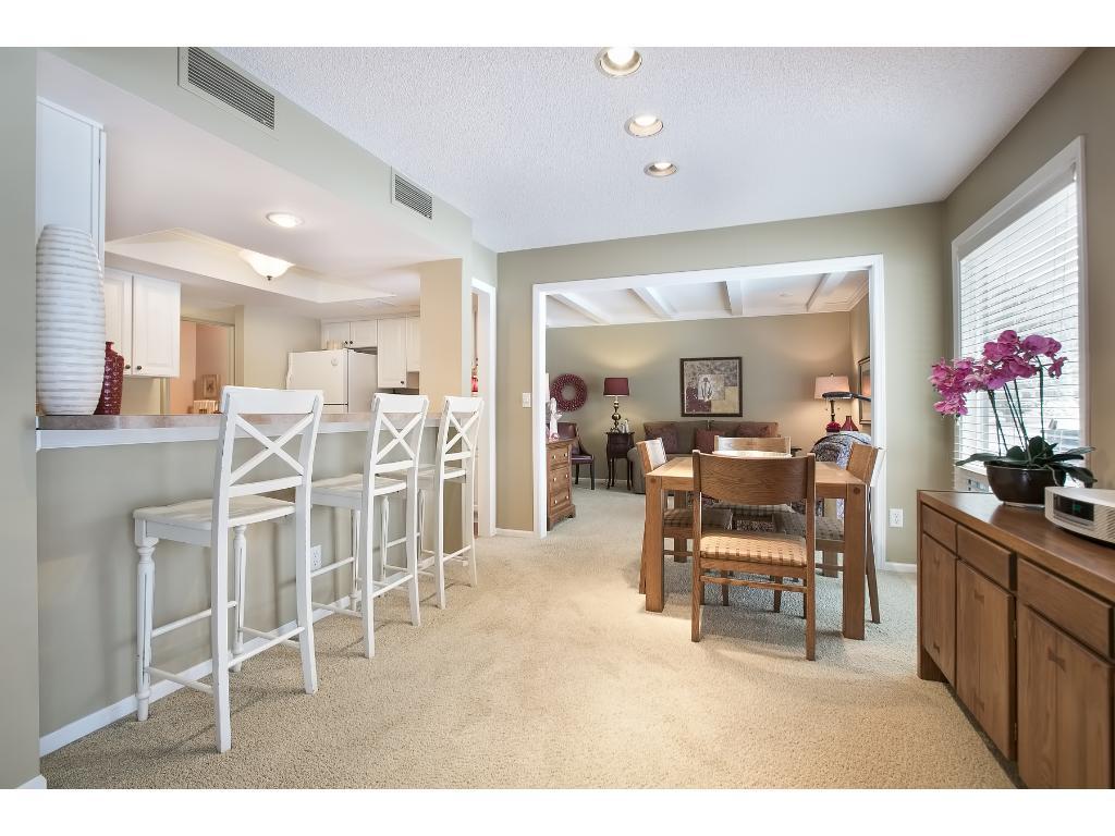 6105 Lincoln UNIT 130, Edina MN 55436 Sold Property