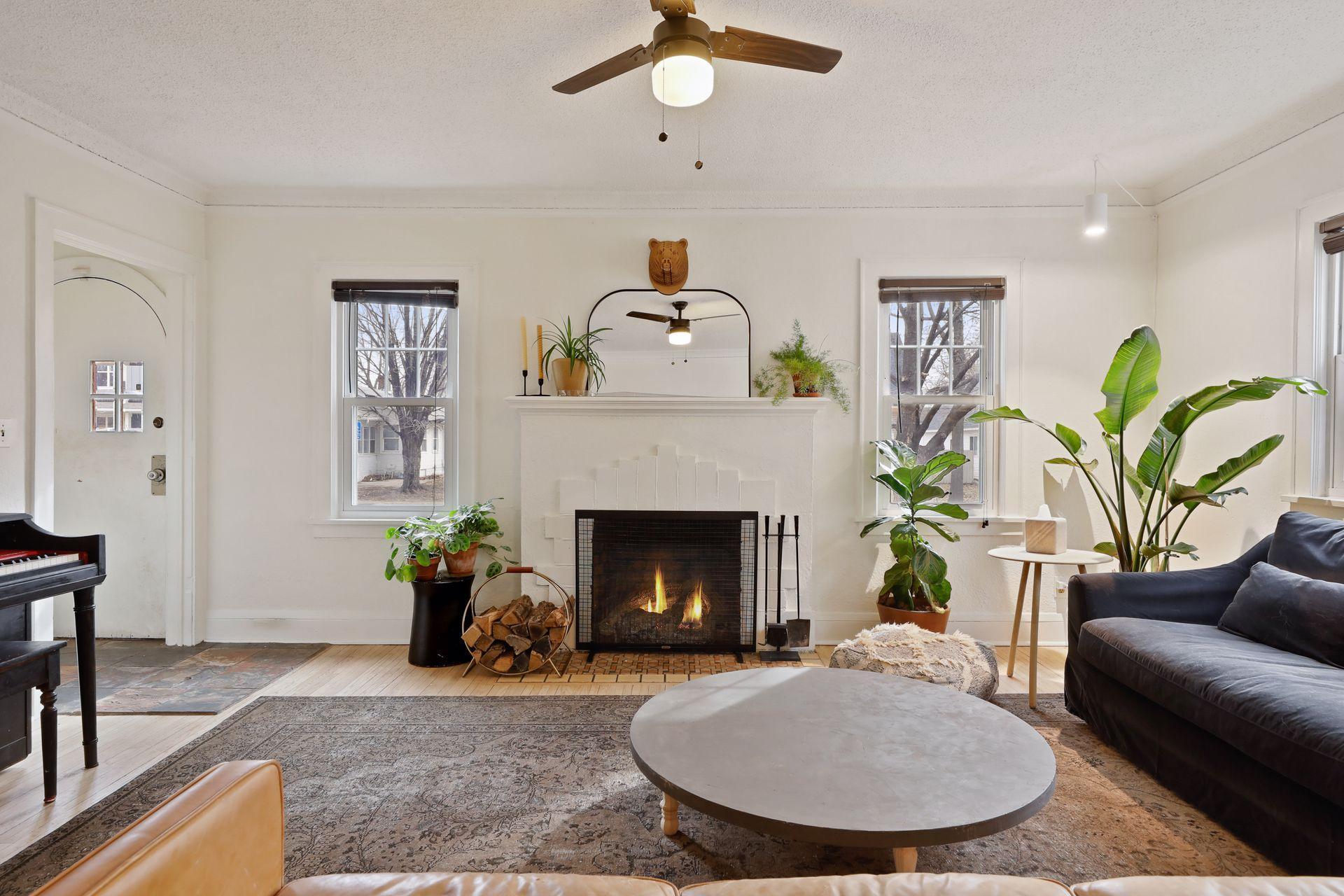 4331 Irving, Minneapolis MN 55412 Sold Property