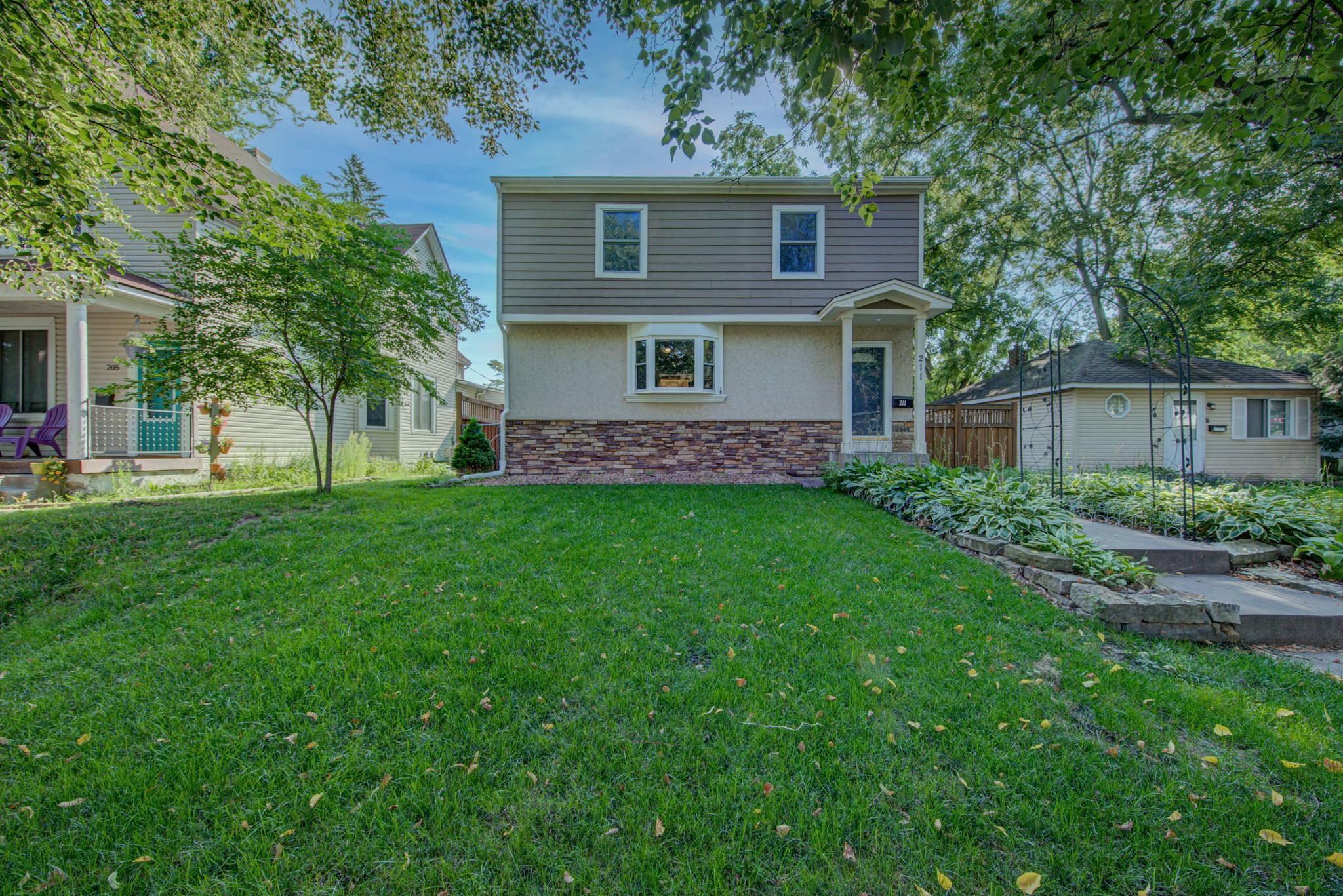 211 15th, South Saint Paul MN 55075 Sold Property