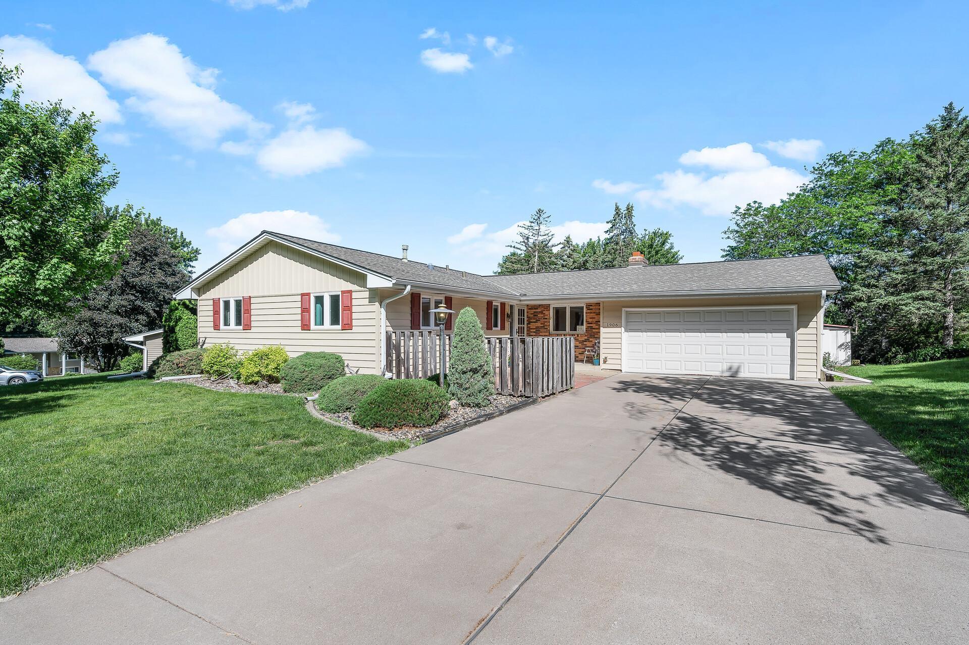1906 Sioux Burnsville Sold Property