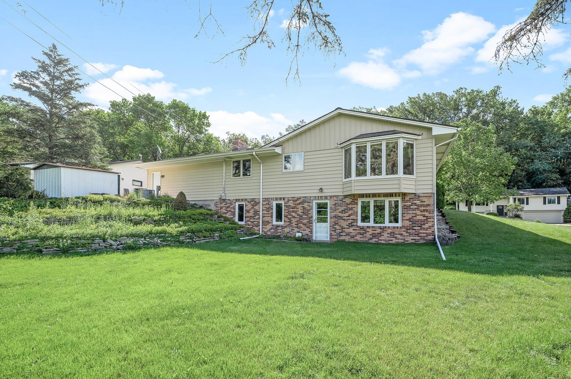 1906 Sioux Burnsville Sold Property