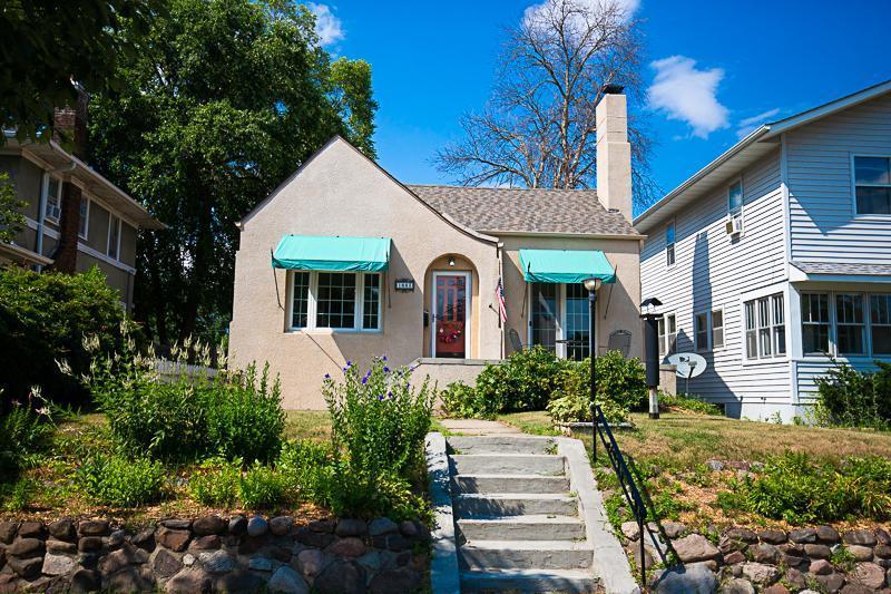 1883 Stanford, Saint Paul MN 55105 Sold Property