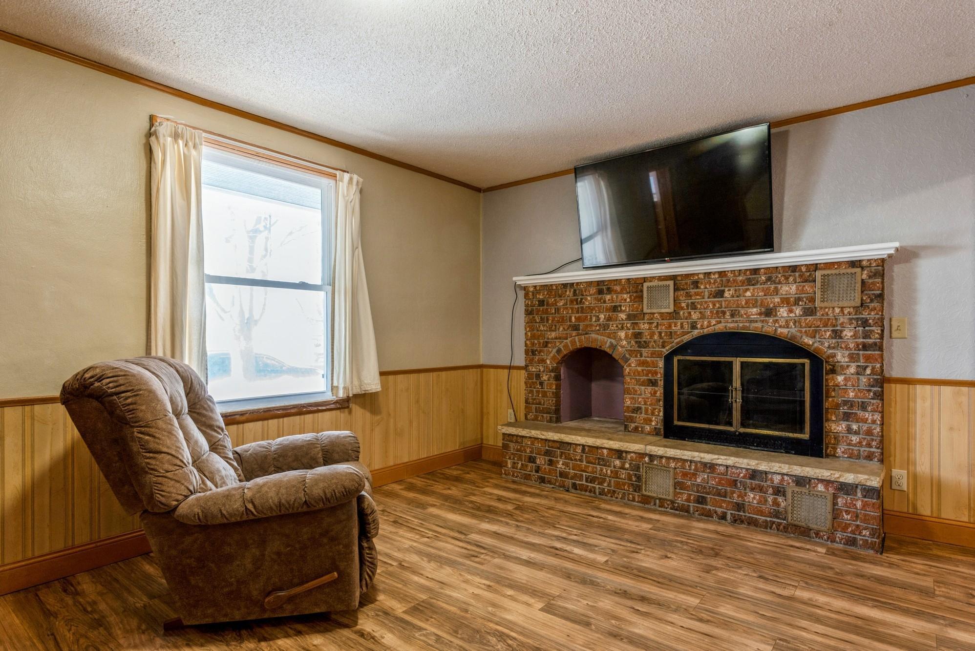 2005 11th, Glencoe MN 55336 Sold Property