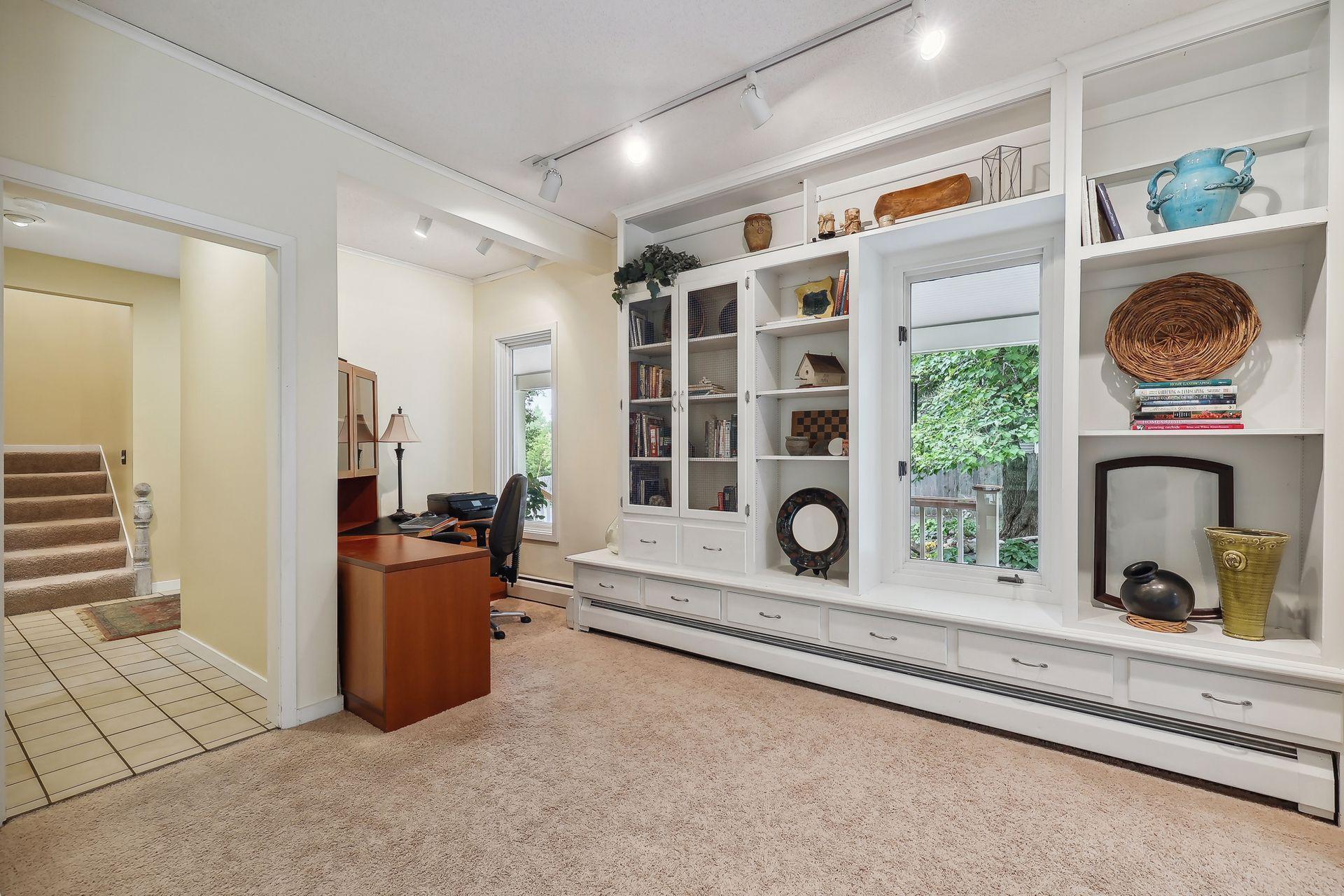 26710 Smithtown Shorewood Sold Property