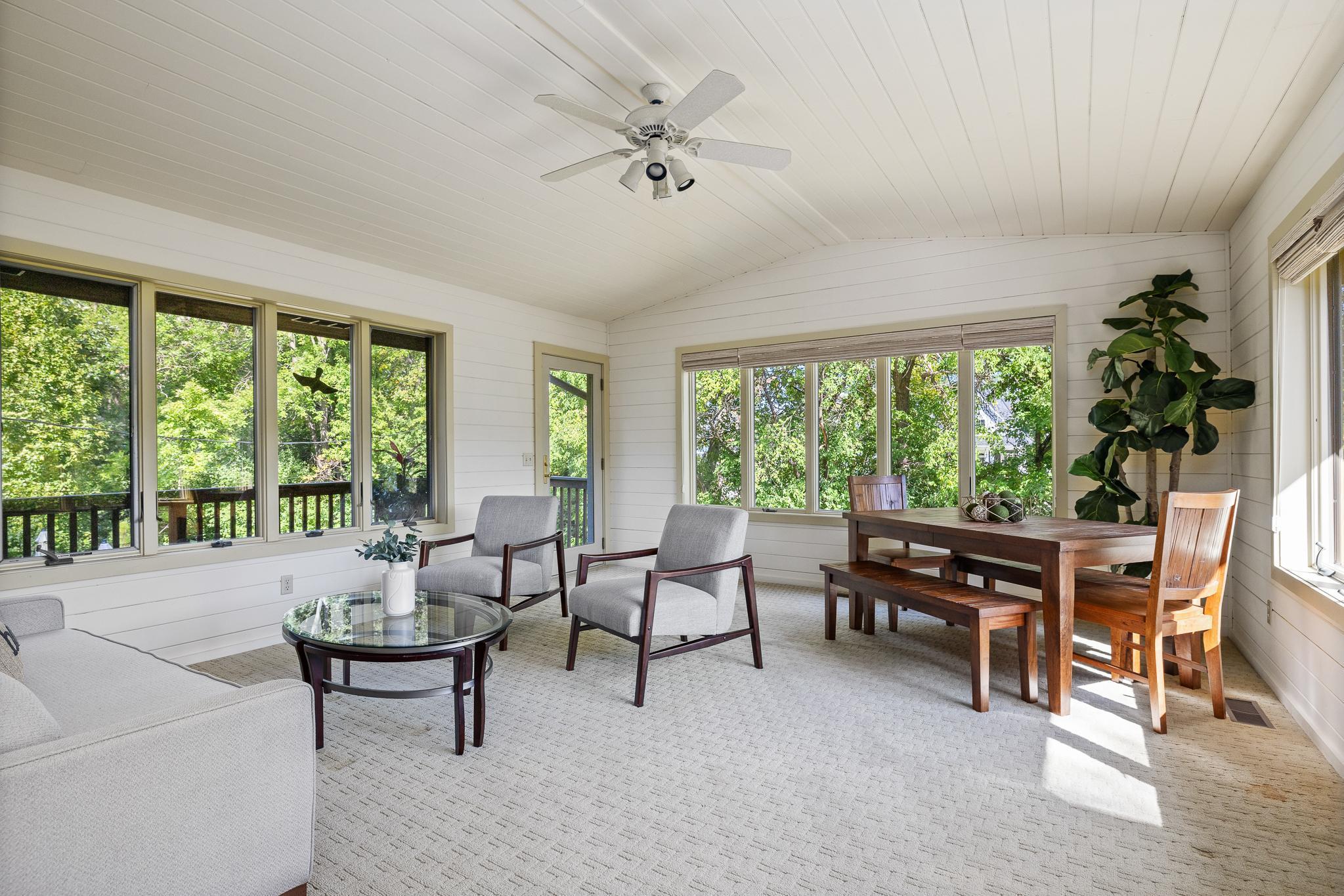 <p>Chelsey's Sold Listings</p> Sold Property