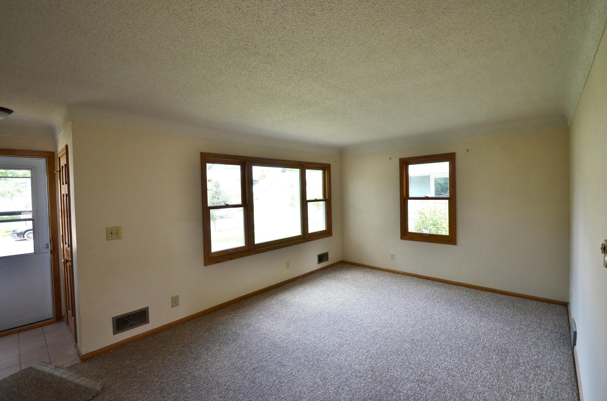 1586 Atlantic, Saint Paul MN 55106 Sold Property